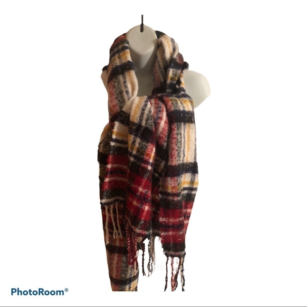Steve Madden Soft Plaid Blanket Scarf W/ Fringe OS Red Winter Cozy